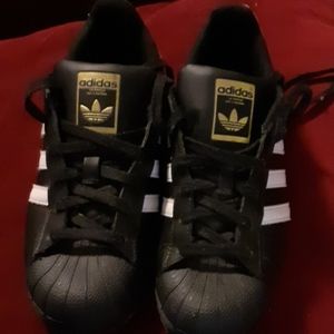 Adidas "Superstar"